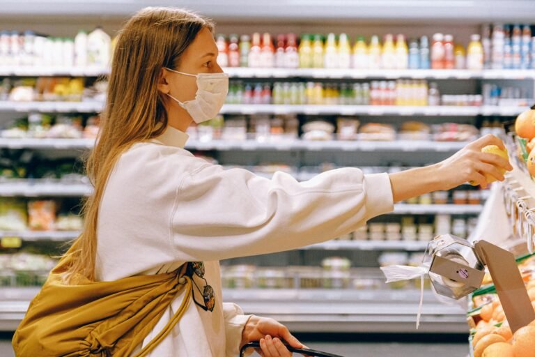 Így készülj a hosszú hétvégére: nyitvatartások, bevásárlási tippek és spórolási lehetőségek