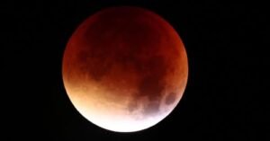 Teljes holdfogyatkozás lesz Magyarországról is láthatóan – 2025. szeptember 7-én