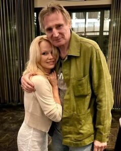 Pamela Anderson és Liam Neeson: Új hollywoodi álompár születik?