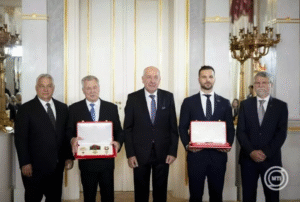 Magyarország legmagasabb állami kitüntetését kapták az űrhajósok