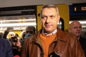 Lázár János kemény hangon támadta a Tisza Párt adópolitikáját