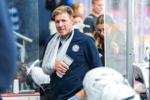 Gyerekeket mentett, leszakadt a Budapest Jégkorong Akadémia vezetőedzőjének bicepsze