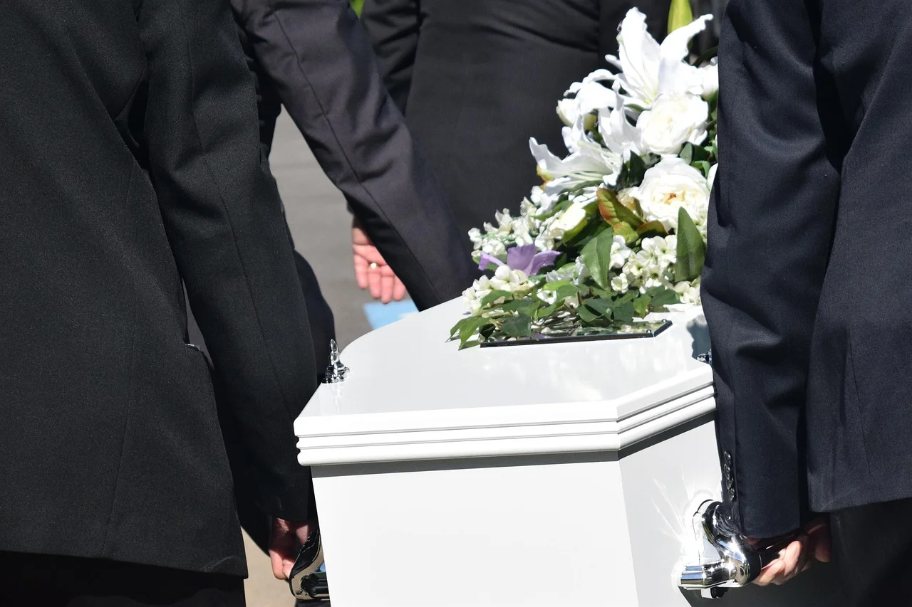 A 41 éves David temetésén apja rosszul lett és meghalt.