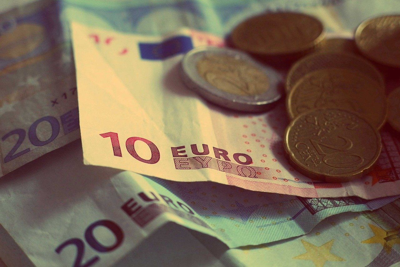 Nagyot erősödött a forint ma – új csúcs az euróval szemben