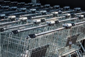 Újabb díjemelés: a kormány döntése hamarosan minden magyar pénztárcáját érinti