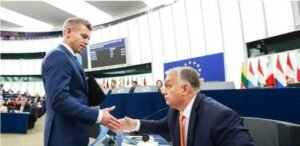 Orbán dühöng: újabb ismert szakember igazolt Magyar Péterhez – komoly csapás a Fidesznek
