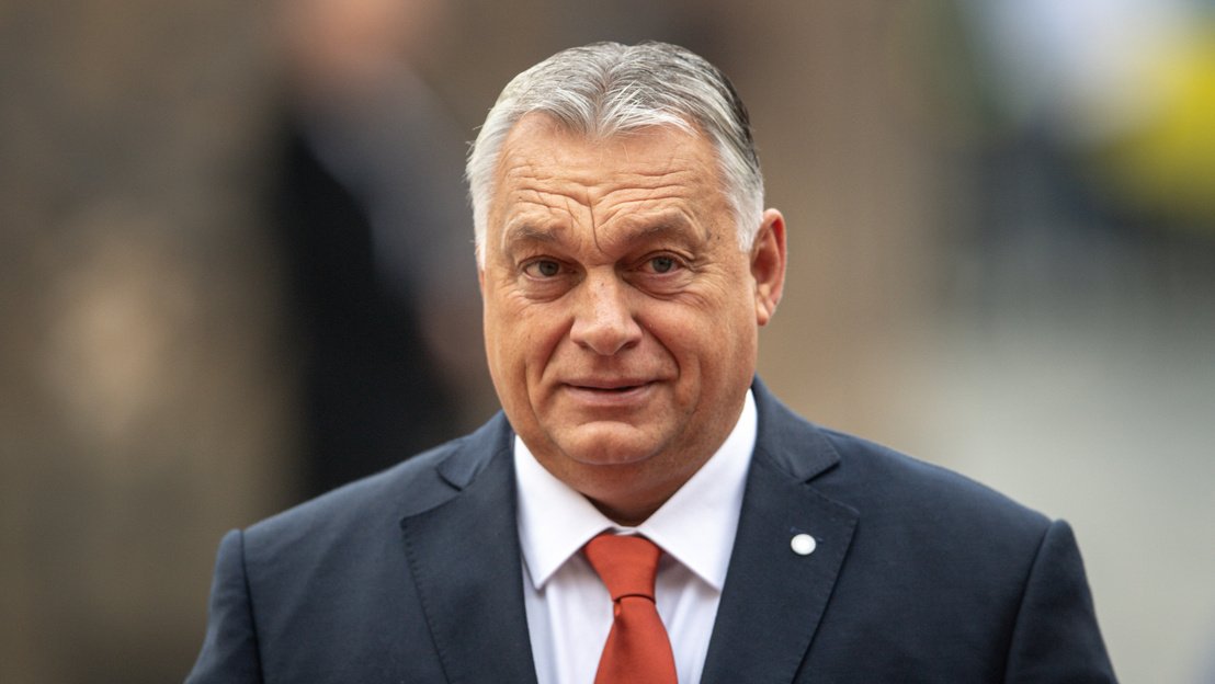 Orbán közölte: a nyugdíjak emelkednek, mert nagyobb lett az infláció, mint amire számítottak.