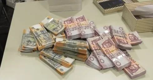 Őrizetben két főorvos egy budapesti kórház ügyében — több száz milliót foglaltak le