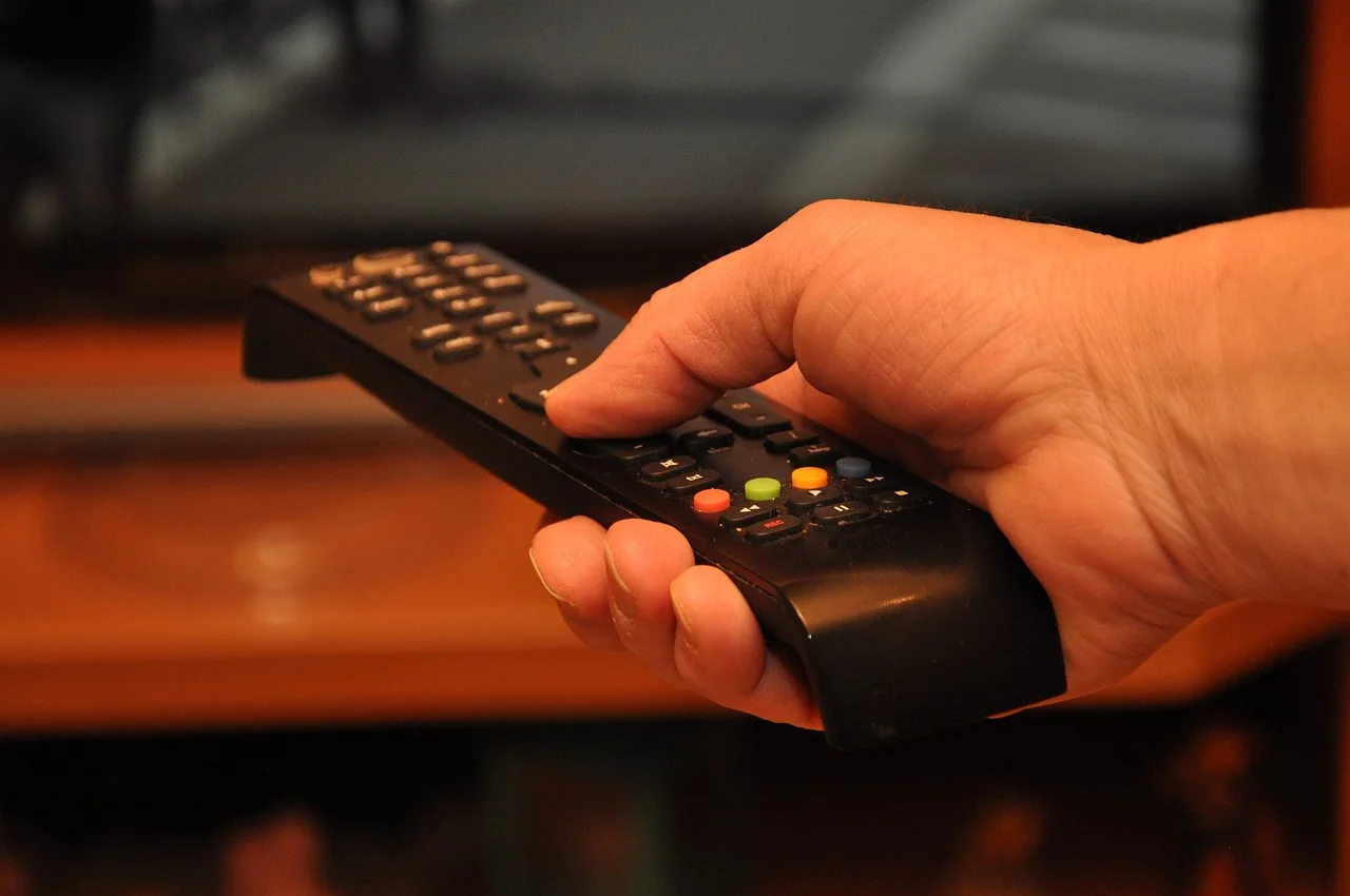 Búcsúzhatnak a magyarok kedvenc tévécsatornáiktól – 8 helyett már 10 is megszűnhet év végéig