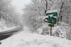 3 vármegyében intenzív havazás érkezik a hétvégén – ezen a helyen már pénteken 12 centi hó eshet