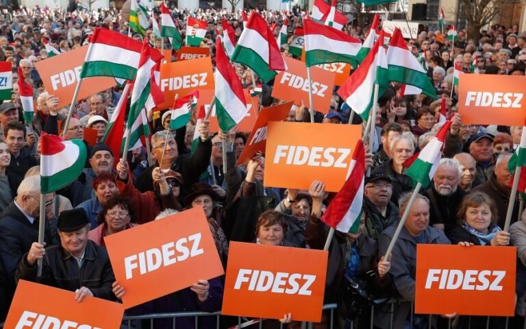 Teljes döbbenet: a Fidesz képviselőjelöltjeinek közel felét lecseréli