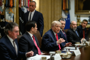 Donald Trump kemény figyelmeztetést küldött Ukrajnának: sürgeti a gyors döntést