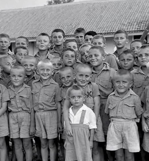 „Amikor 740 gyereket a tengerre ítéltek, és a világ nemet mondott, egyetlen ember igent mondott.”