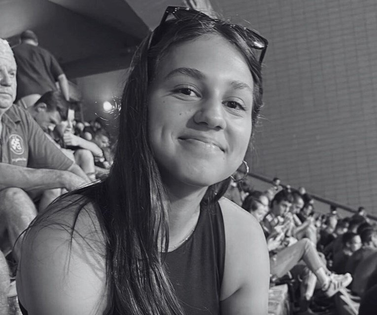 „Gyász: 18 évesen elhunyt fiatal sportoló – halála előtt egyéni csúcsot ért el.”