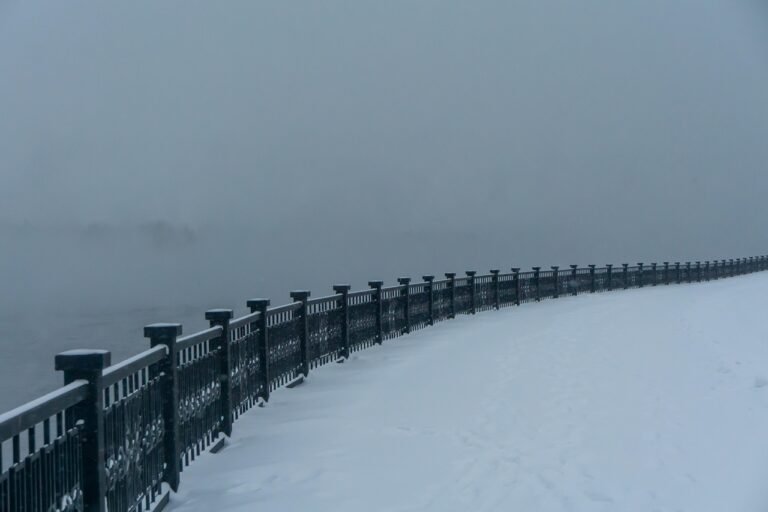 Időjárás-előrejelzés: extrém hideg és narancs riasztás hét vármegyében